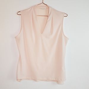 T Tahari sleeveless v-neck top size